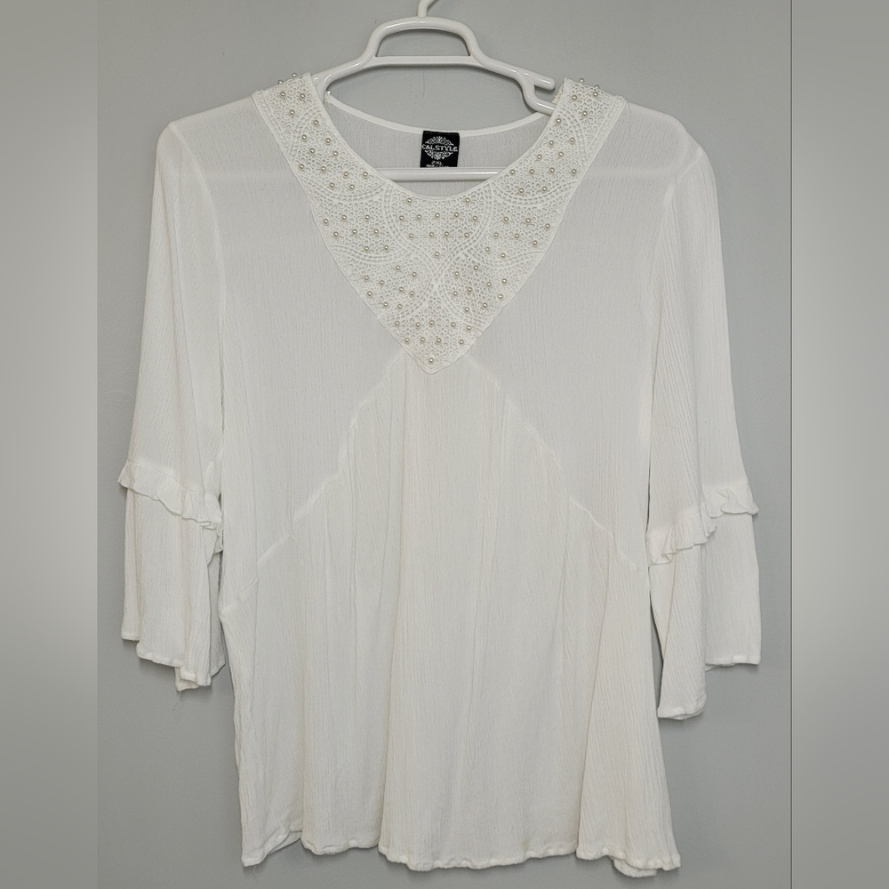 CalStyle White Blouse with Lace And Pearl Details 2X EUC
